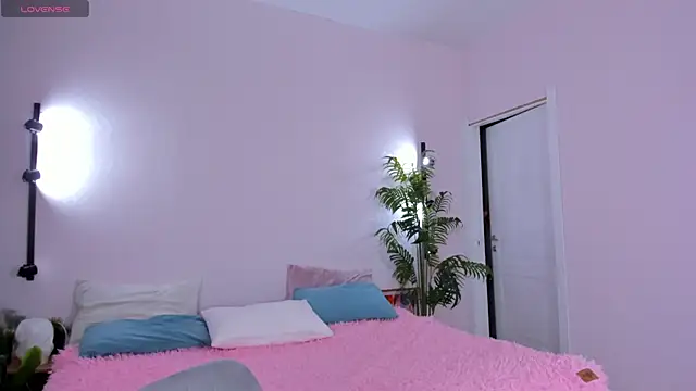 Sweett Monica online show from May 4, 12:47 am