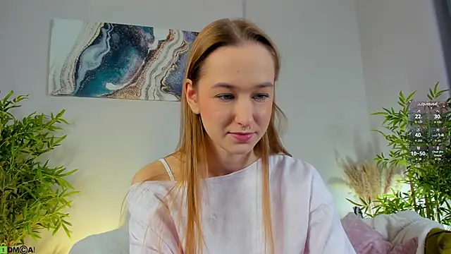 Sweett Monica online show from November 17, 2:01 am