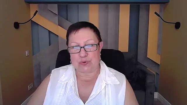 BarbaraTurners online show from November 12, 7:34 pm