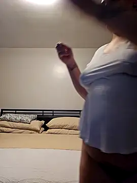 honeeyyy pot online show from April 7, 5:42 am