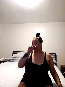 honeeyyy pot online show from March 21, 10:20 am