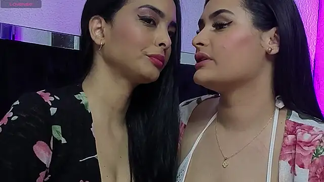 agatha lovee online show from May 7, 1:10 am
