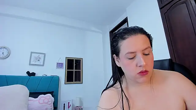 kamila lopez online show from May 14, 9:53 pm