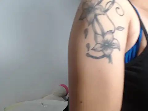 Snapshot of naughty_doll_horny chatting on September 17, 3:59 am naughty doll horny online show from September 17, 3:59 am