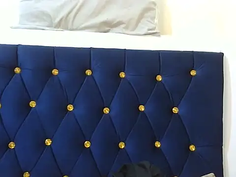 Seeexxxy-bree online show from November 27, 8:06 am