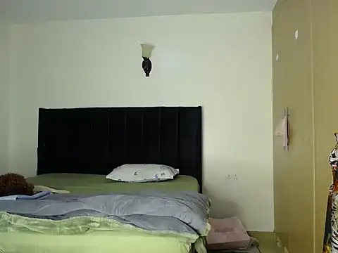 thicky anncy online show from November 13, 11:26 pm