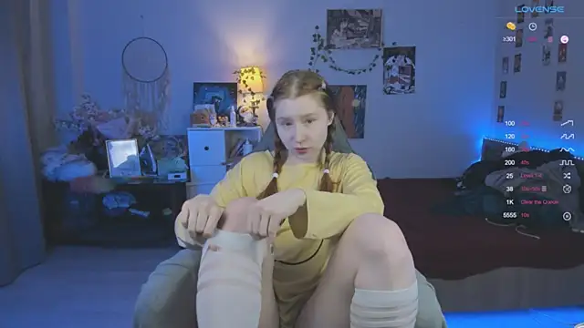 CallMeEffy1 online show from January 13, 2:54 pm