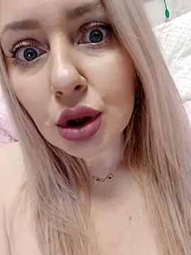 LadyLolyPop  online show from January 9, 4:39 am