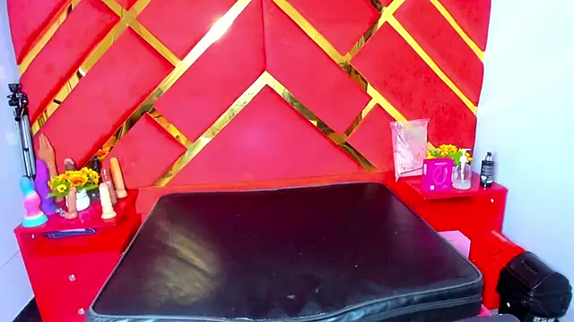 Sweet Annyy online show from May 8, 1:58 pm