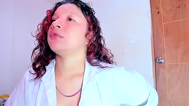 Emily Coper18 online show from April 5, 2:05 pm