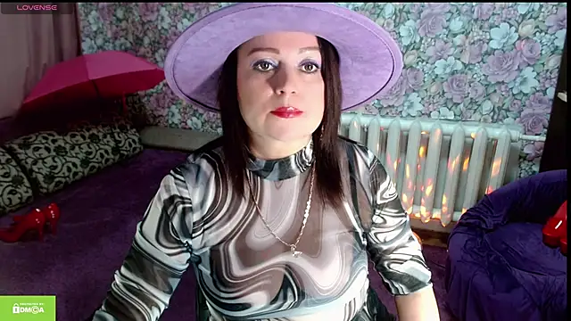 Julia-ru online show from May 10, 9:50 pm