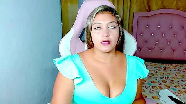 melody-tarly online show from May 19, 5:47 am