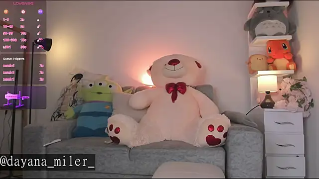  dayana miler online show from May 22, 5:44 pm