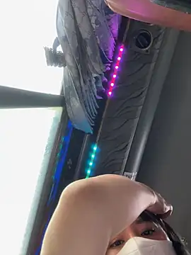 May-Squirt online show from March 20, 8:30 am