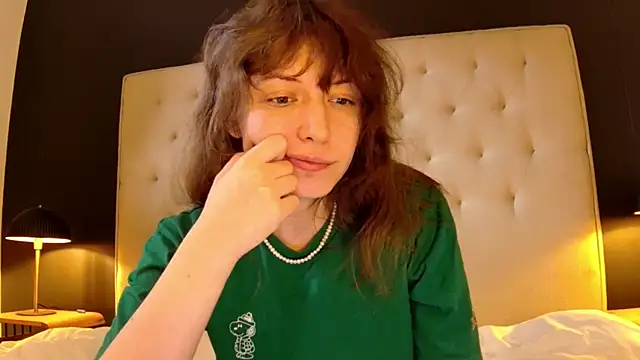 sun place online show from April 5, 3:00 pm