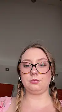 chloetarducci online show from March 22, 4:13 pm