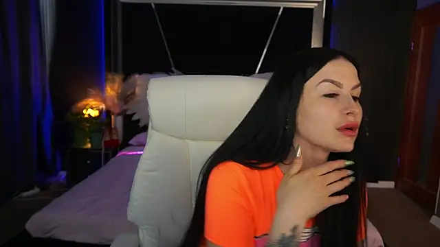 AmberDismond online show from May 13, 6:08 am
