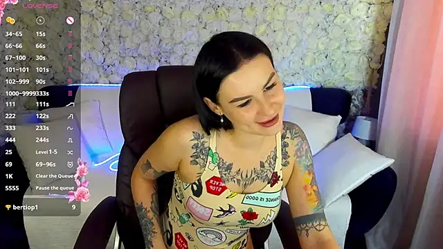 AmberDismond online show from May 7, 6:28 am