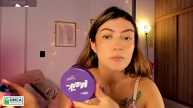 Lilabril online show from March 11, 2:53 pm