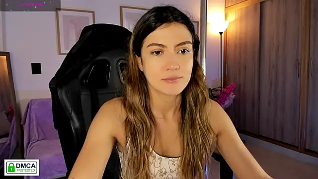 Lilabril online show from May 4, 2:54 pm