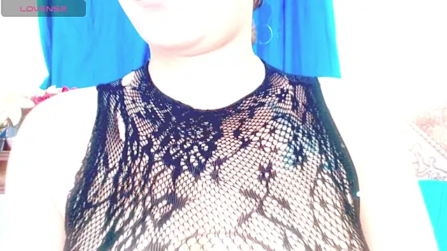 Eva Hoot online show from May 19, 2:13 pm