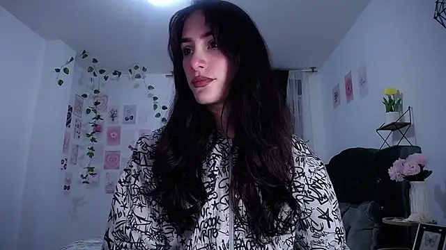 IsaBaileys  online show from May 7, 3:00 am