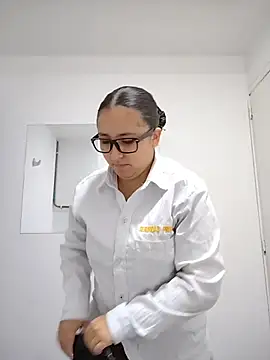 Cute Penelope online show from February 13, 11:45 am