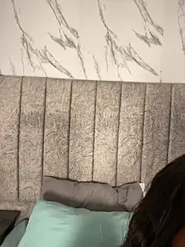 emilyrojas online show from March 30, 12:16 pm