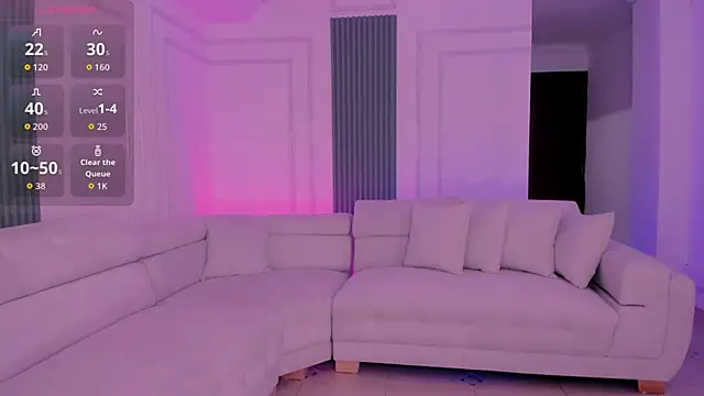 viiolet thomas online show from December 2, 8:11 pm