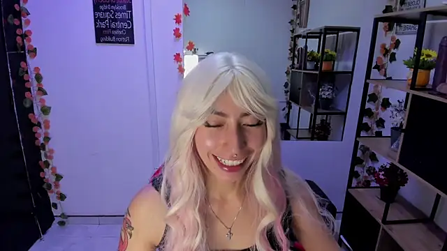 LilithCooperr  online show from November 27, 10:45 pm