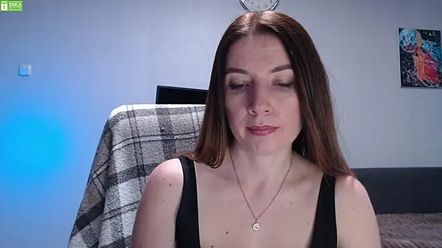 Sweet   Amelia online show from May 23, 1:09 pm