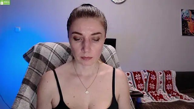 Sweet   Amelia online show from March 18, 4:56 pm