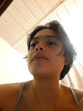 littlemelii online show from July 5, 4:30 am