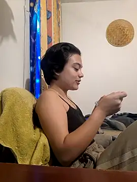 littlemelii online show from July 2, 8:26 pm