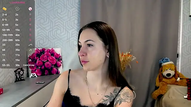Snapshot of Naughty__Megan chatting on September 15, 7:27 am Naughty Megan online show from September 15, 7:27 am