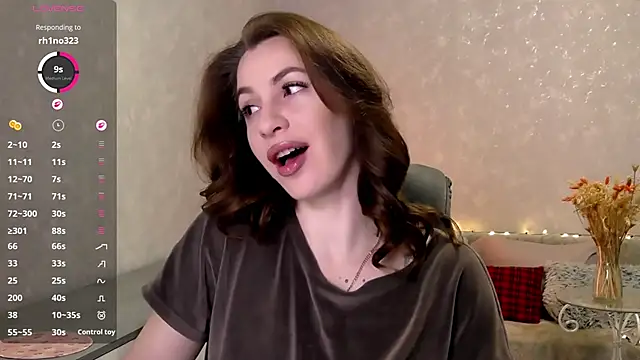 Naughty  Megan online show from May 19, 3:57 am