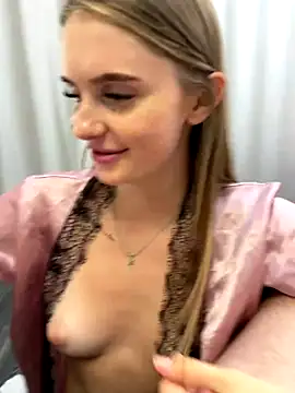 lovelly molly online show from November 7, 9:09 pm