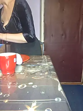  Kitti  online show from October 21, 4:55 pm