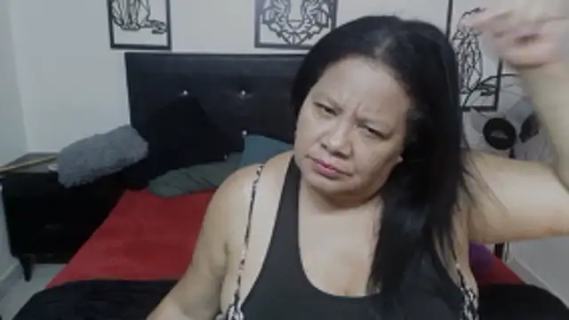 Shanttal0272 online show from December 2, 10:34 pm