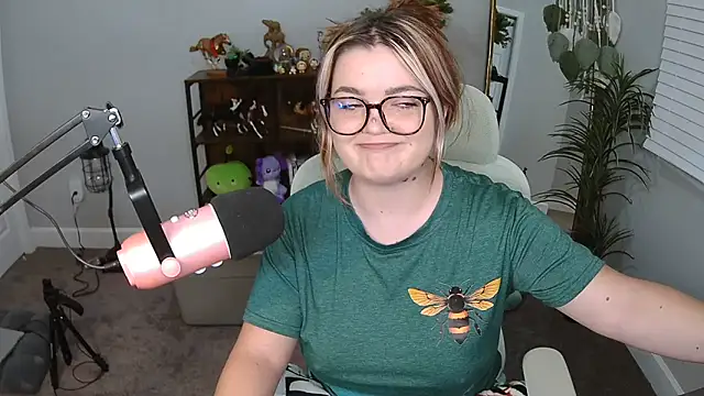 Briiantix online show from May 21, 1:58 am