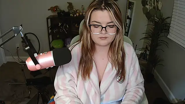 Briiantix online show from May 7, 2:38 am