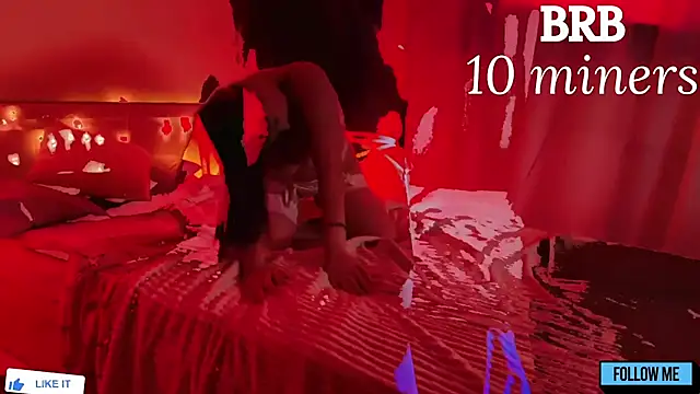 Emily Gin online show from February 28, 9:09 am