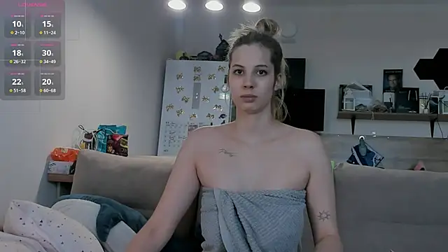 Girl alone home online show from May 21, 3:10 pm