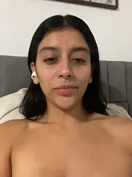 BrittanyDiaz online show from May 22, 5:27 am