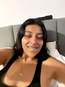 BrittanyDiaz online show from December 4, 7:25 pm