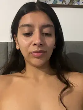 BrittanyDiaz online show from May 15, 5:00 am