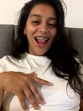 BrittanyDiaz online show from January 19, 4:52 am