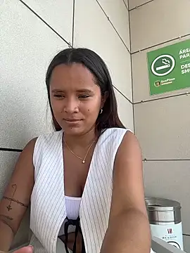 mia sweetdc online show from November 8, 7:08 pm