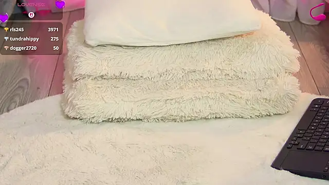 EvaSparks  online show from May 15, 10:56 pm