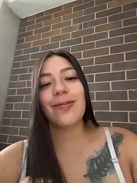 Latina vanessa online show from May 23, 5:00 pm